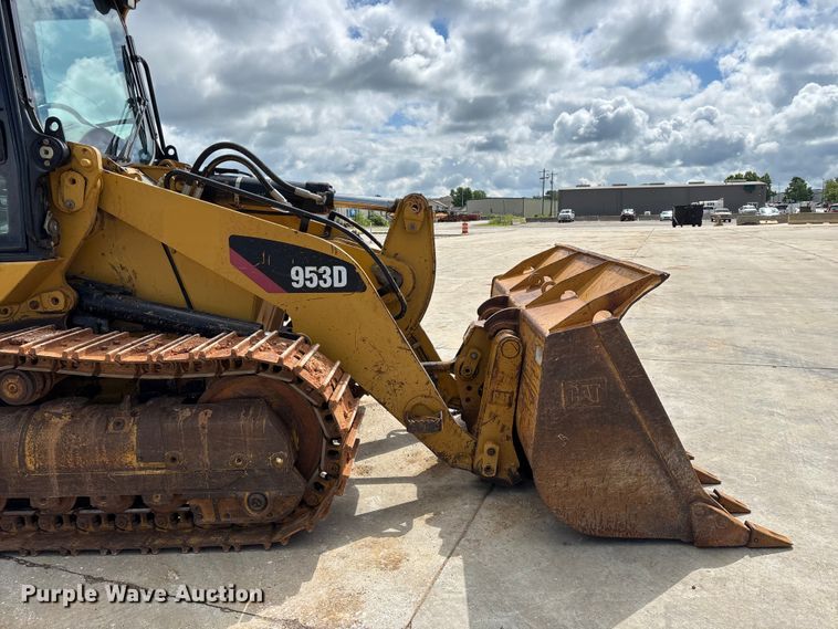 image for item FG0416 2015 Caterpillar 953D track loader