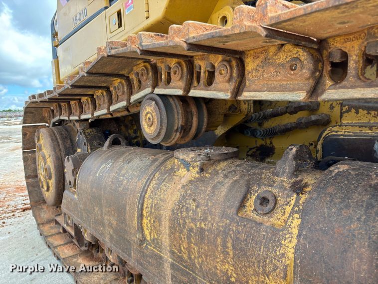 image for item FG0416 2015 Caterpillar 953D track loader
