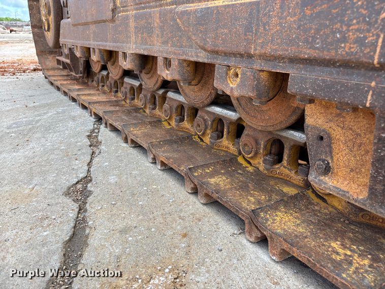 image for item FG0416 2015 Caterpillar 953D track loader