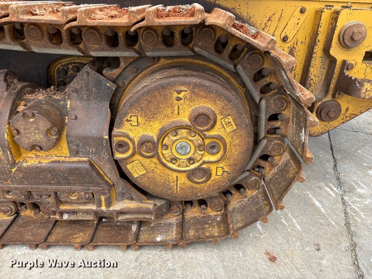 image for item FG0416 2015 Caterpillar 953D track loader