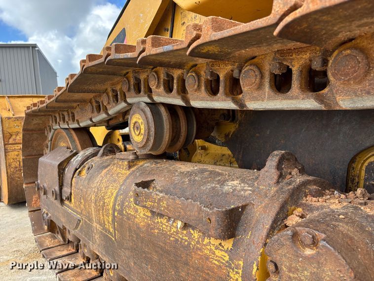 image for item FG0416 2015 Caterpillar 953D track loader