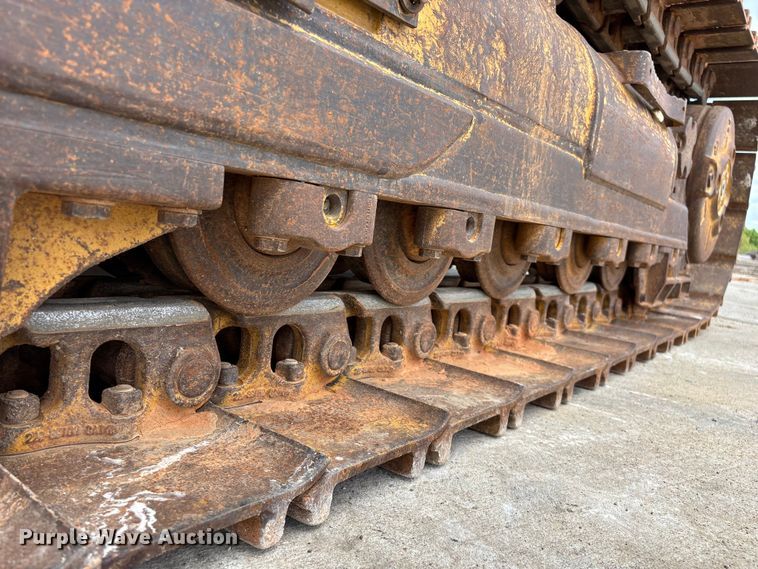 image for item FG0416 2015 Caterpillar 953D track loader