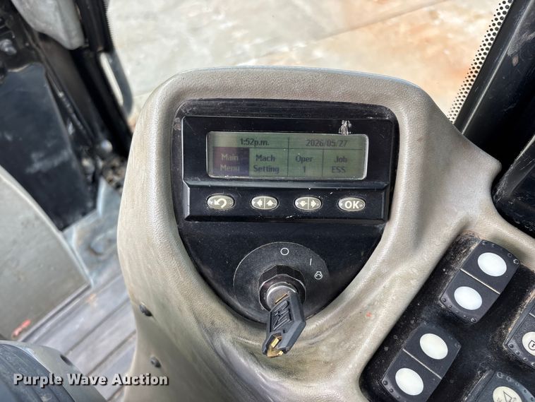image for item FG0416 2015 Caterpillar 953D track loader