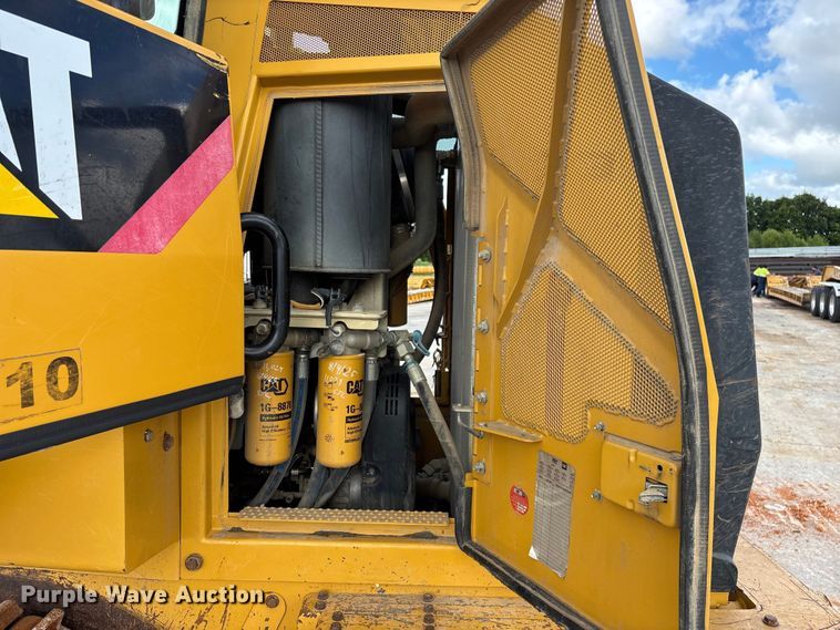image for item FG0416 2015 Caterpillar 953D track loader