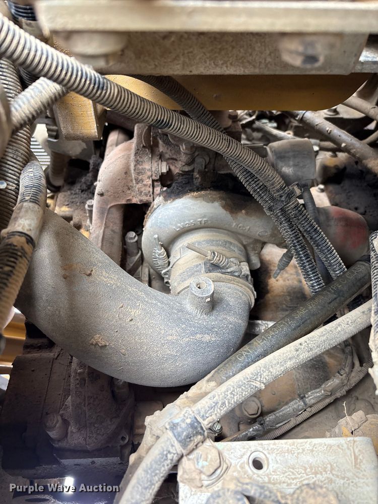 image for item FG0416 2015 Caterpillar 953D track loader