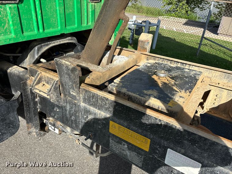image for item FG0464 2015 Ford F650 Super Duty dump truck