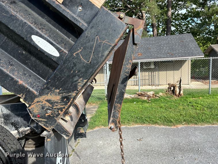 image for item FG0464 2015 Ford F650 Super Duty dump truck