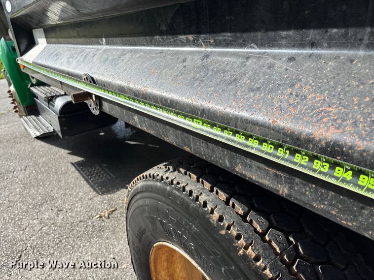 image for item FG0464 2015 Ford F650 Super Duty dump truck