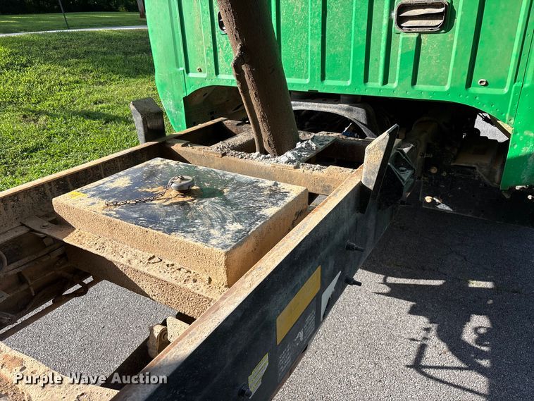 image for item FG0464 2015 Ford F650 Super Duty dump truck
