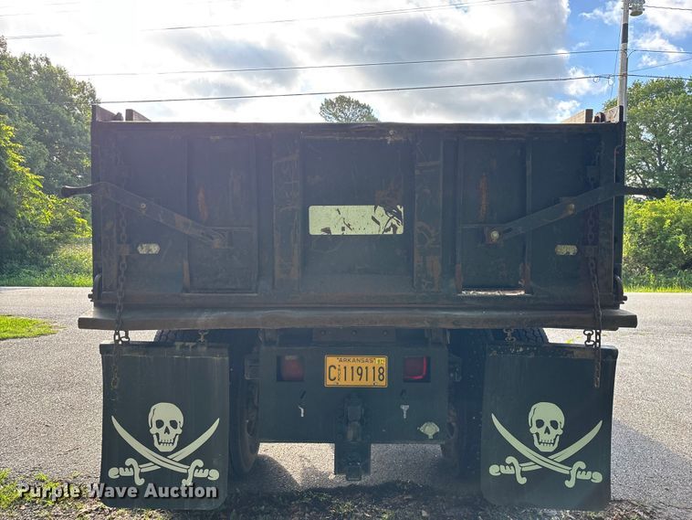 image for item FG0464 2015 Ford F650 Super Duty dump truck