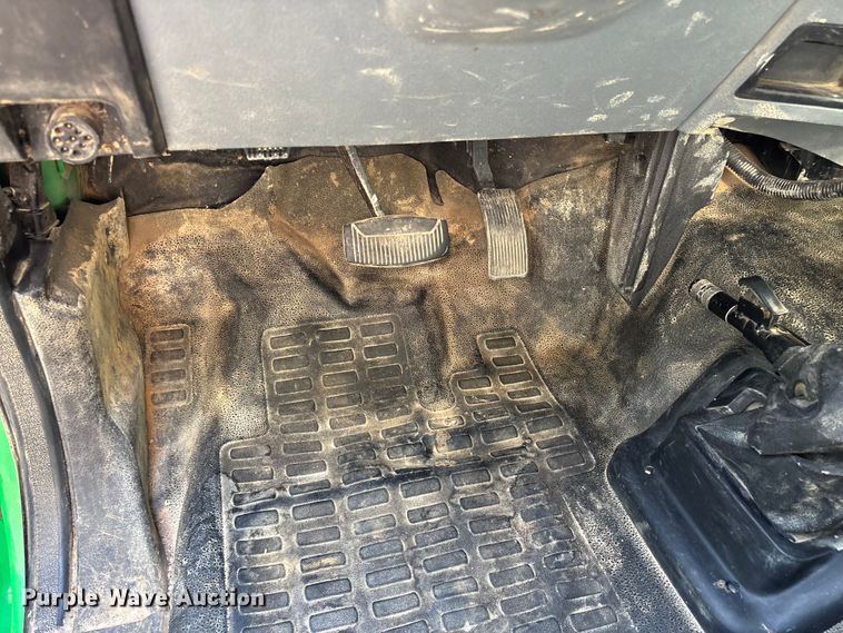 image for item FG0464 2015 Ford F650 Super Duty dump truck