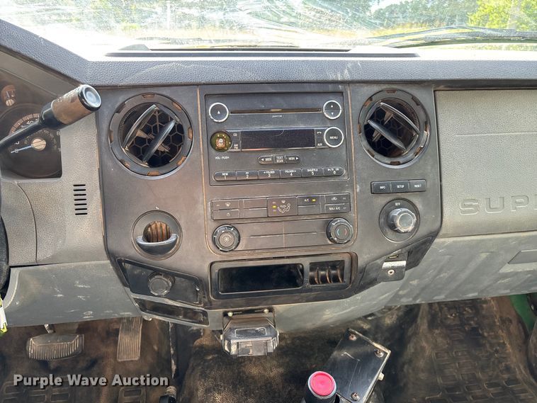 image for item FG0464 2015 Ford F650 Super Duty dump truck