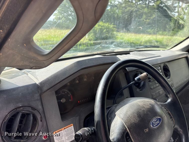 image for item FG0464 2015 Ford F650 Super Duty dump truck
