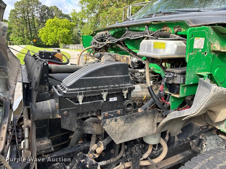 image for item FG0464 2015 Ford F650 Super Duty dump truck