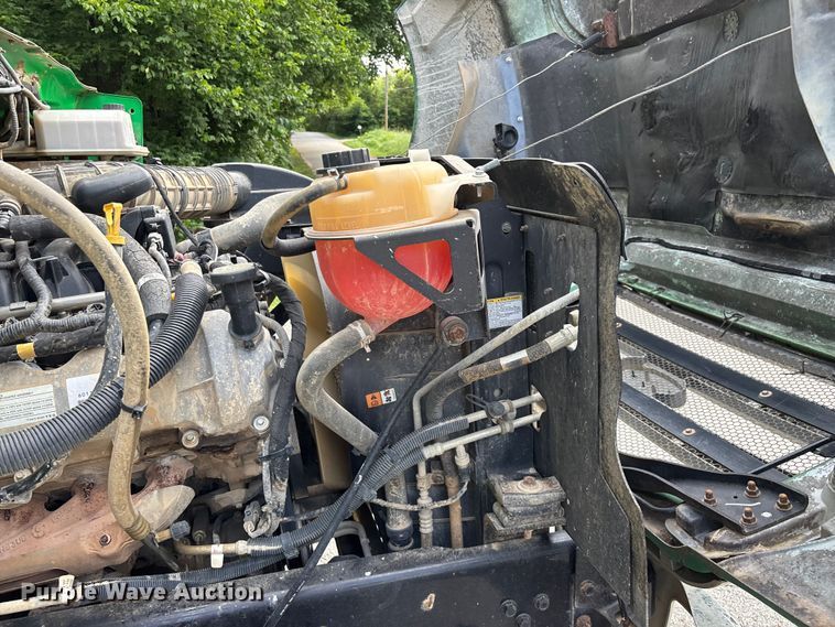 image for item FG0464 2015 Ford F650 Super Duty dump truck