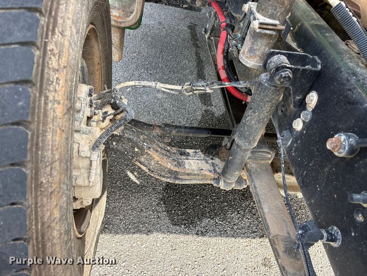 image for item FG0464 2015 Ford F650 Super Duty dump truck