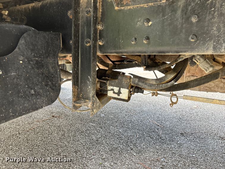 image for item FG0464 2015 Ford F650 Super Duty dump truck