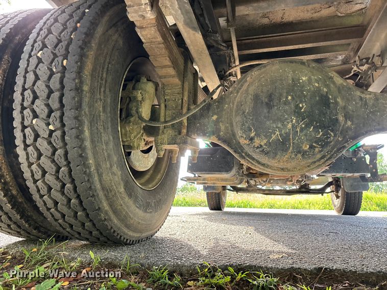 image for item FG0464 2015 Ford F650 Super Duty dump truck
