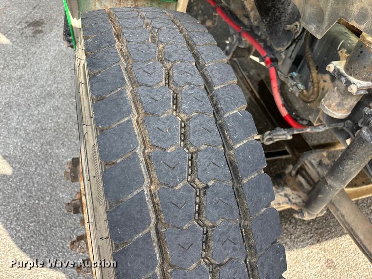 image for item FG0464 2015 Ford F650 Super Duty dump truck