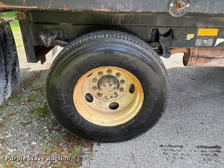 image for item FG0464 2015 Ford F650 Super Duty dump truck