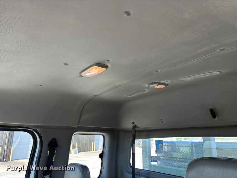 image for item FG0465 2004 Freightliner Business Class M2 bucket truck