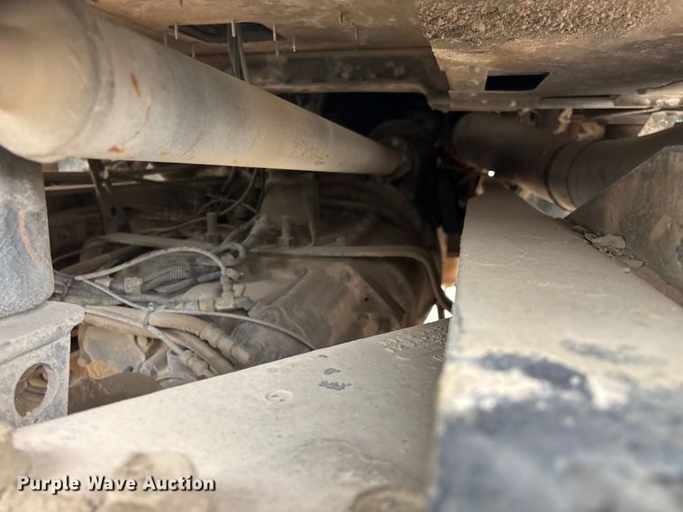 image for item FG0466 2003 Kenworth T800 ready mix truck