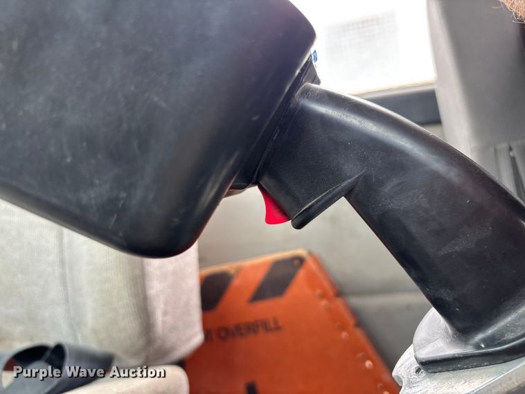 image for item FG0466 2003 Kenworth T800 ready mix truck
