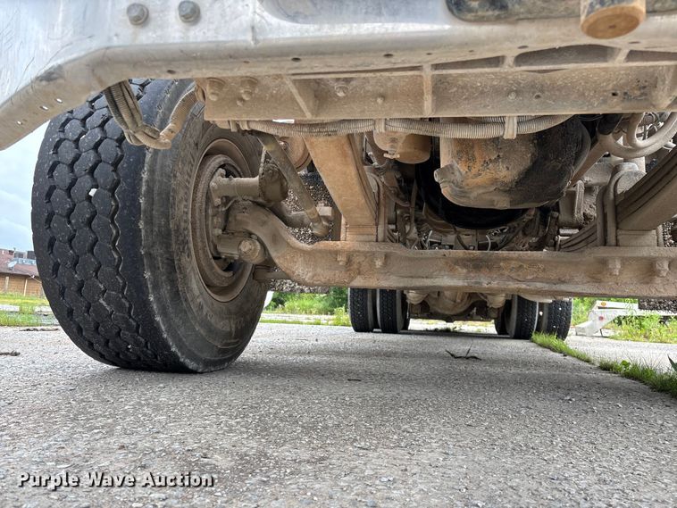 image for item FG0466 2003 Kenworth T800 ready mix truck
