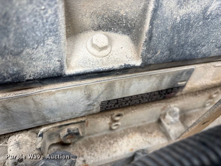 image for item FG0466 2003 Kenworth T800 ready mix truck