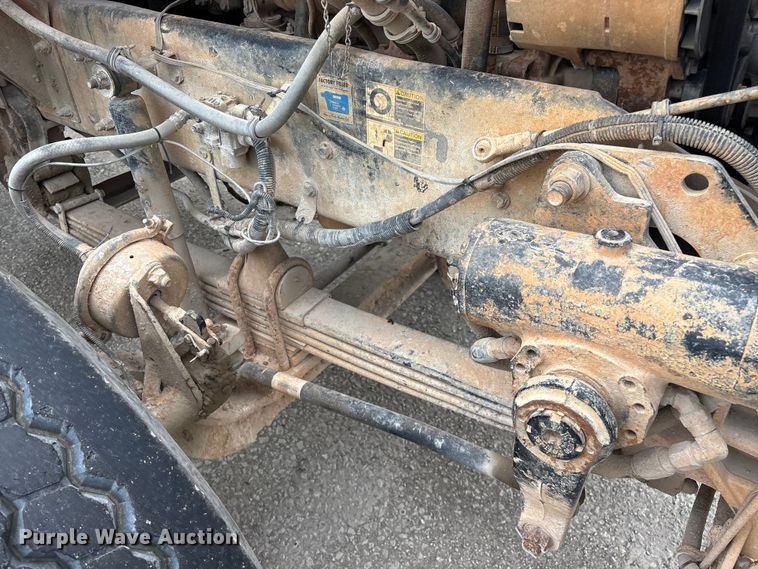 image for item FG0466 2003 Kenworth T800 ready mix truck