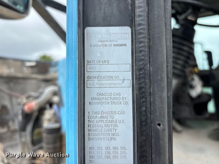 image for item FG0466 2003 Kenworth T800 ready mix truck