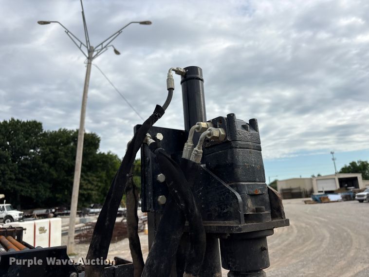 image for item FI0228 2019 Ditch Witch JT20 directional boring unit