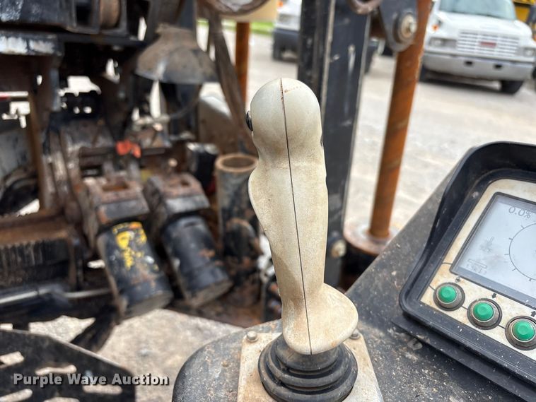 image for item FI0228 2019 Ditch Witch JT20 directional boring unit