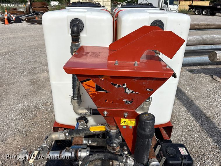 image for item FI0229 2020 Ditch Witch FM5X mud mixer