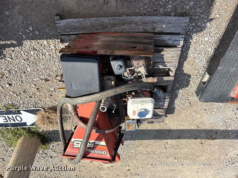 image for item FI0229 2020 Ditch Witch FM5X mud mixer