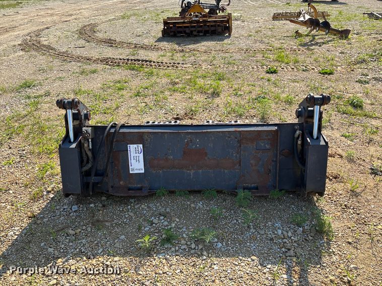 image for item FI1670 Skid steer bucket