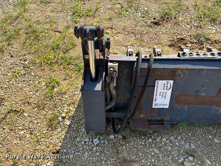 image for item FI1670 Skid steer bucket