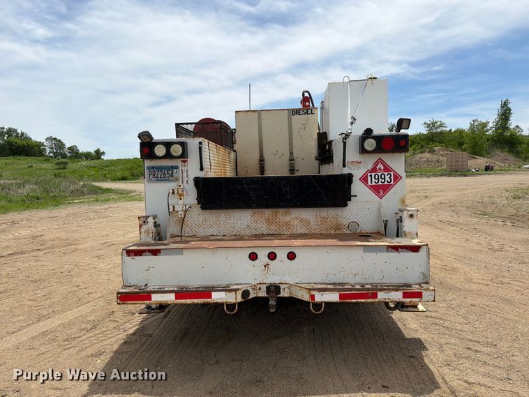 image for item FK0221 2006 Ford F650 Super Duty utility / service truck