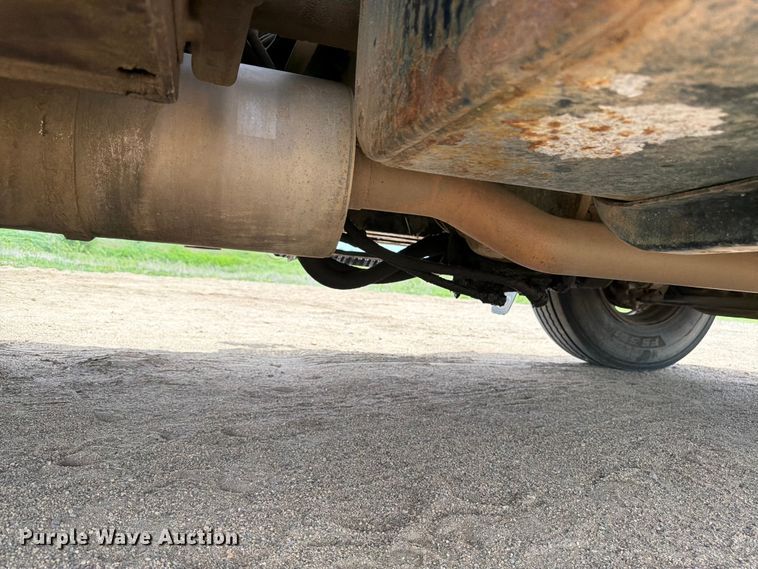 image for item FK0221 2006 Ford F650 Super Duty utility / service truck