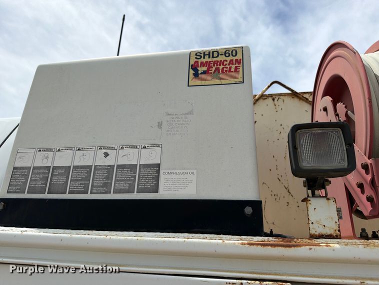 image for item FK0221 2006 Ford F650 Super Duty utility / service truck