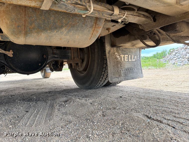 image for item FK0221 2006 Ford F650 Super Duty utility / service truck
