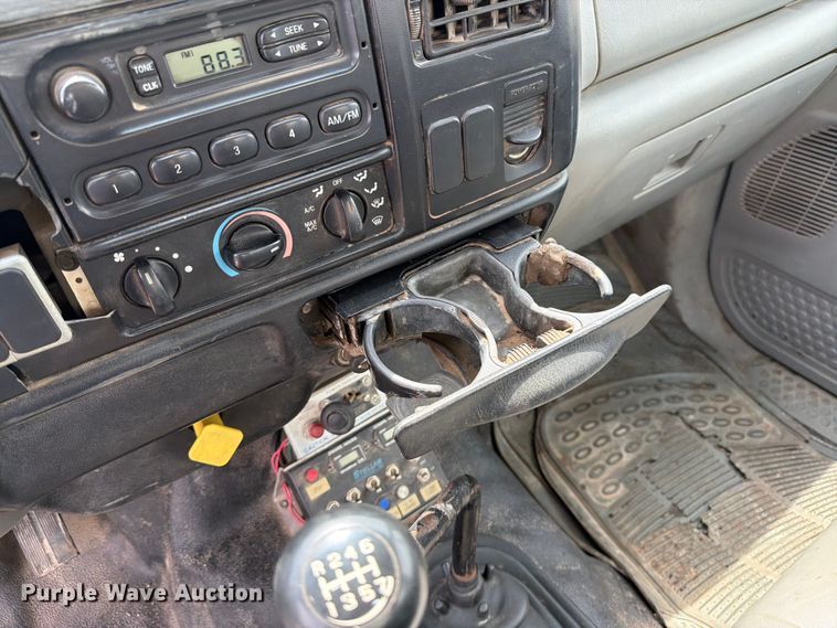 image for item FK0221 2006 Ford F650 Super Duty utility / service truck