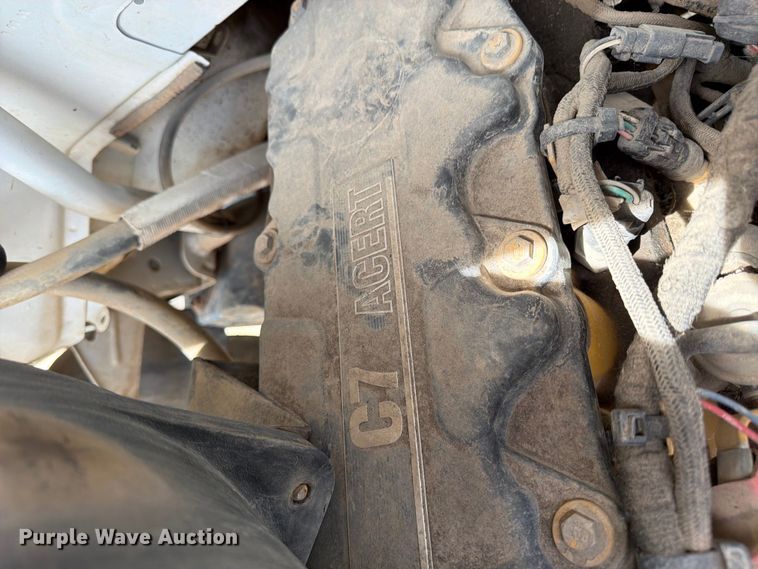 image for item FK0221 2006 Ford F650 Super Duty utility / service truck