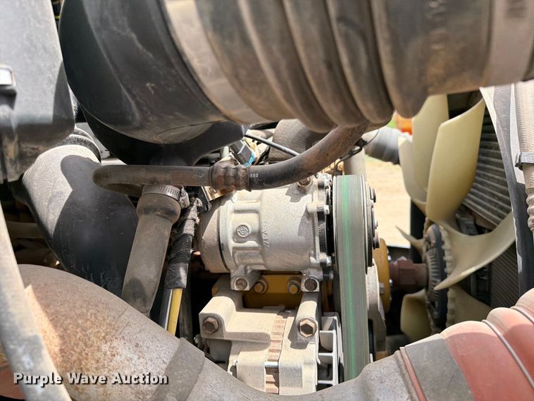 image for item FK0221 2006 Ford F650 Super Duty utility / service truck