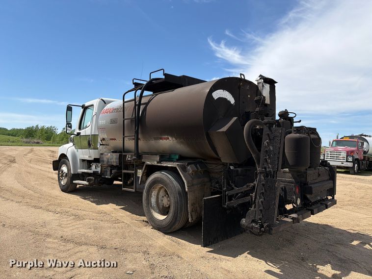 image for item FK0224 2006 Freightliner Business Class M2 oil distributor truck