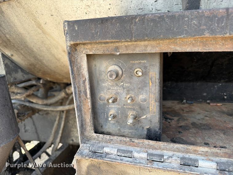 image for item FK0224 2006 Freightliner Business Class M2 oil distributor truck
