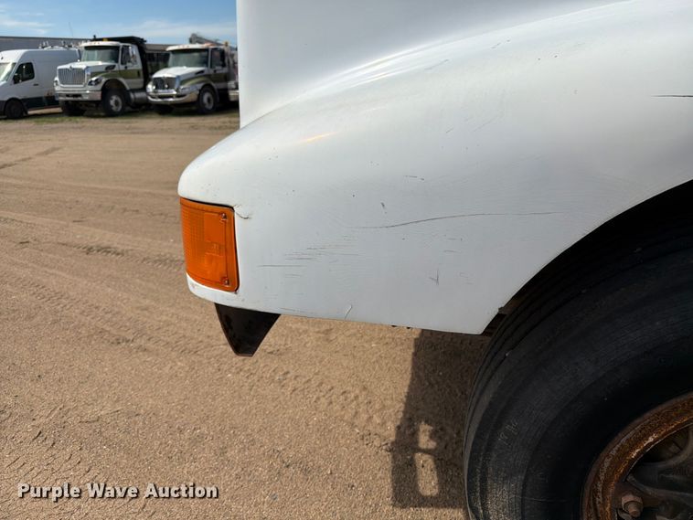 image for item FK0225 1991 International 8200 tank truck