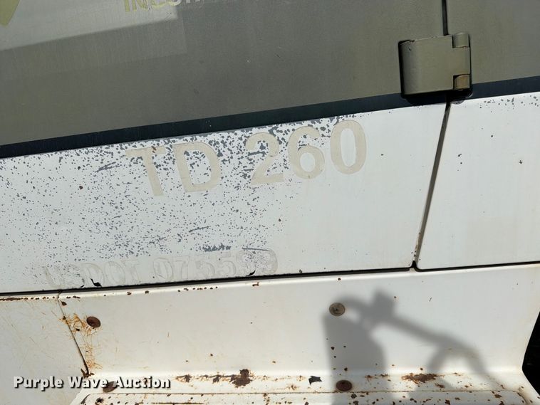 image for item FK0226 1991 Ford LT8000 tank truck