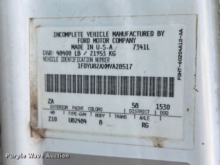 image for item FK0226 1991 Ford LT8000 tank truck