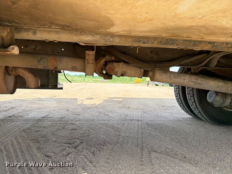 image for item FK0229 1998 International 4700 utility / service truck